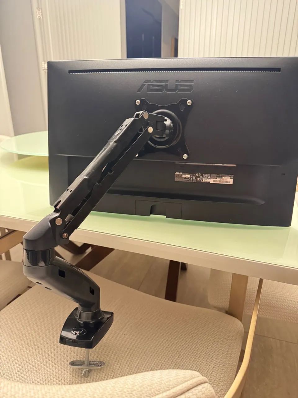 Monitor Gamer Asus 23.8' IPS Wide, 144 Hz Full HD  - Foto 4