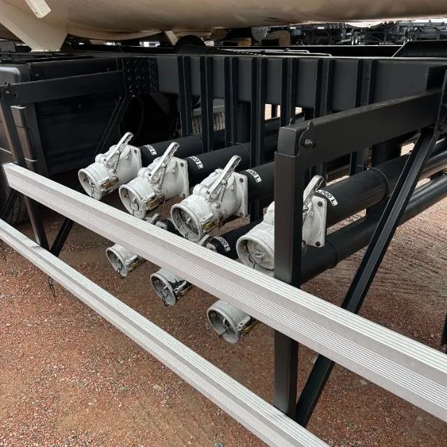 Carreta Tanque Compartimentada 7 Bocas 2017 35 Mil Litros - Foto 12