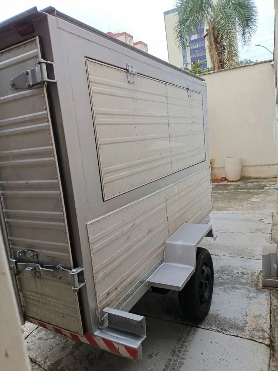 CARRETA BAU FECHADA ALUMÍNIO  - Foto 5