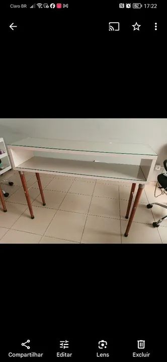 Aparador em MDF com vidro cor off white