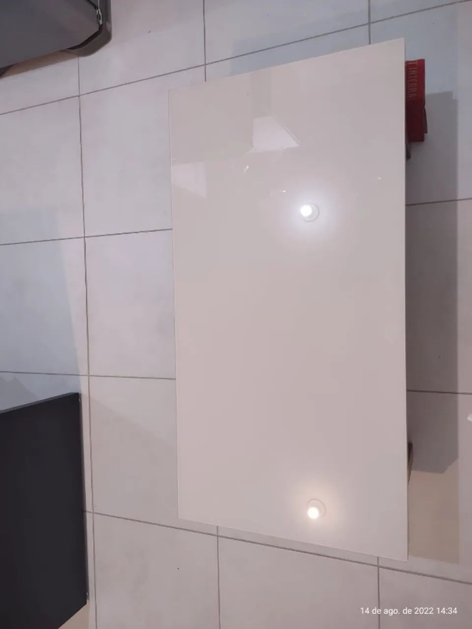Mesa de centro com tampo de vidro branco fosco - Foto 2