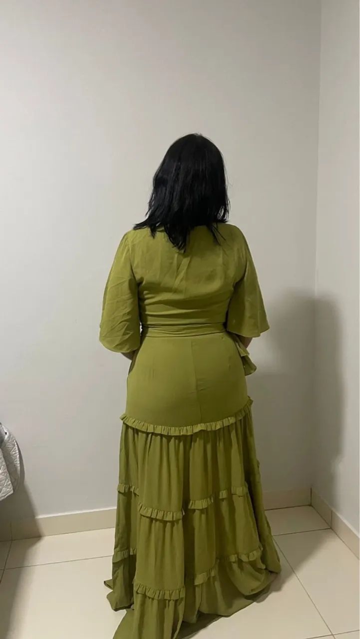 Vestido longo verde com babados - Foto 4