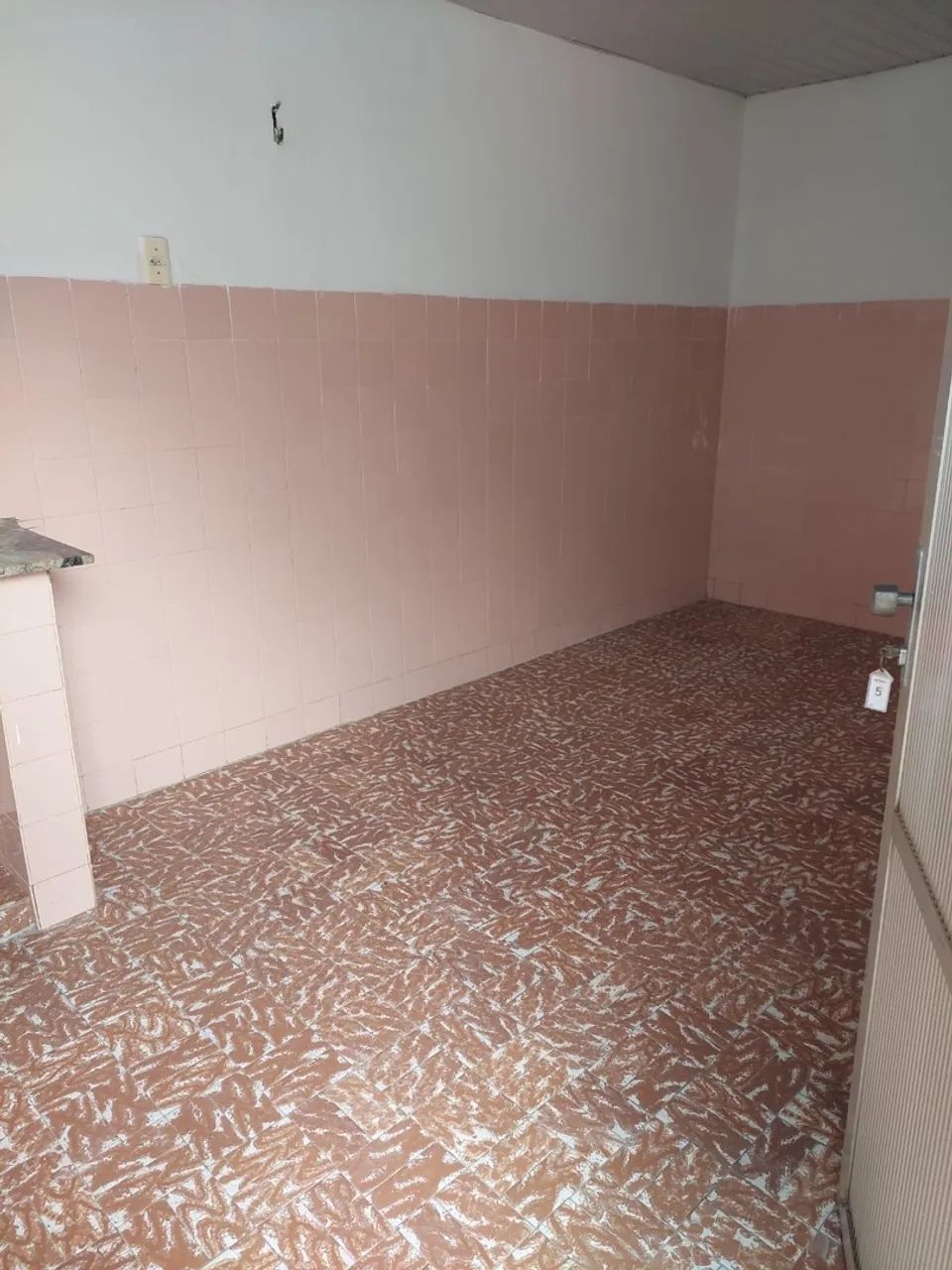 Alugo kitnet Próx. Havan   - Foto 2