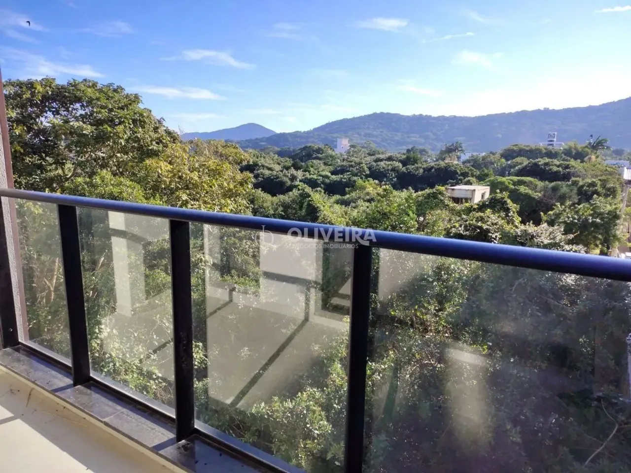 Amplo apartamento a venda