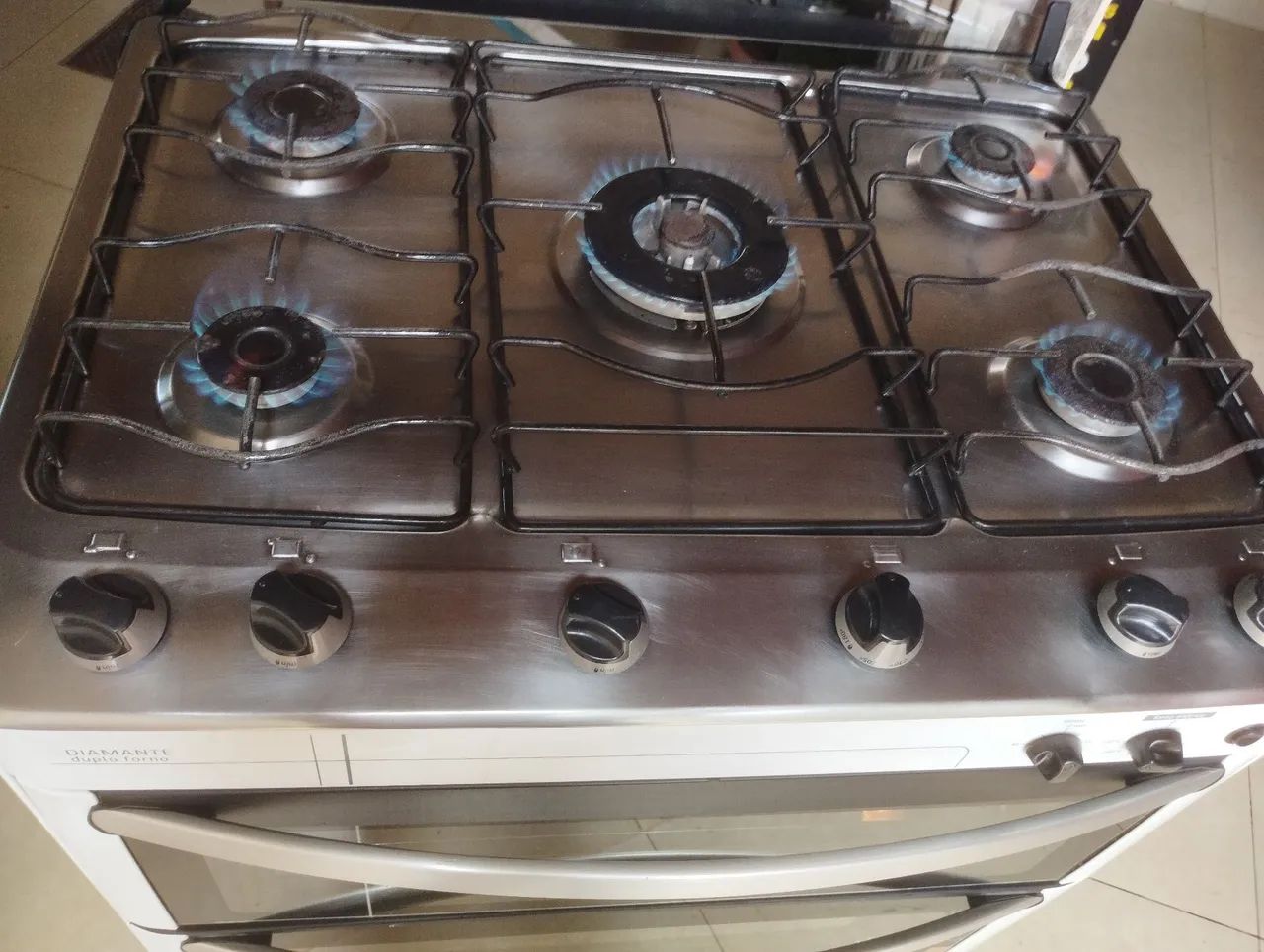 Fogão barato e grande