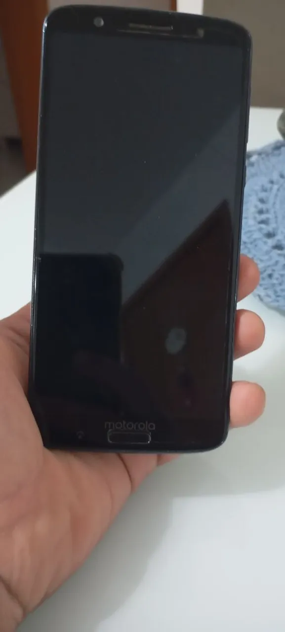 Moto G6 plus índigo edição limitada. Leia o anúncio