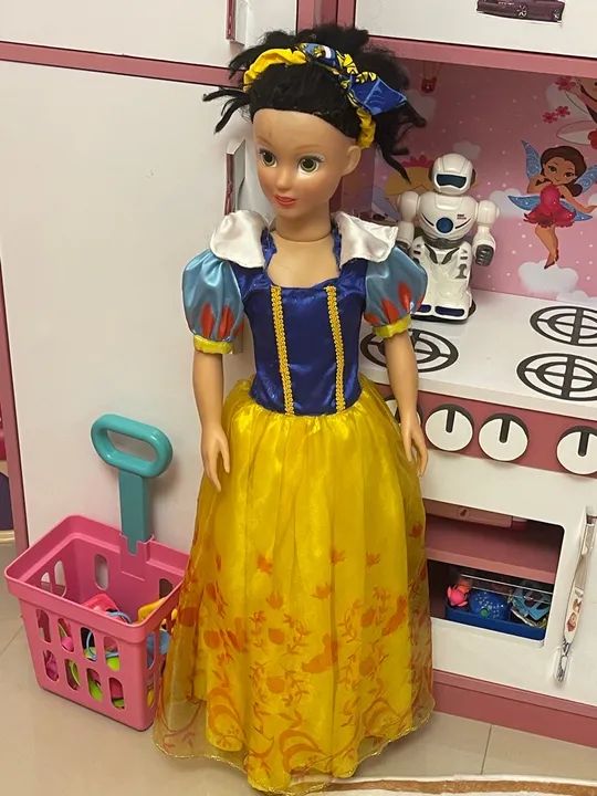 Boneca Branca de Neve - Usada - Foto 3