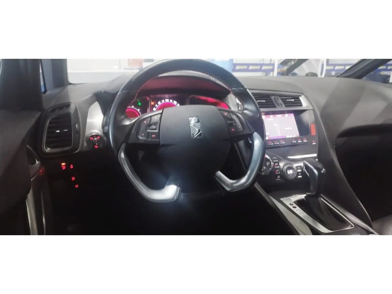 VENDO DS5 T/PANORÂMICO,UNICO DONO, LAUDO CAUTELAR APROVADO,IPVA 2025 GRATIS - Foto 5