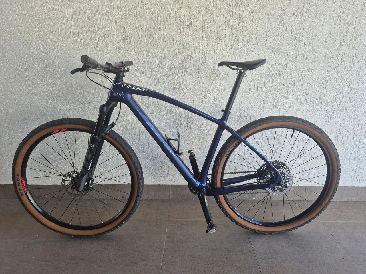 CALOI ELITE CARBON