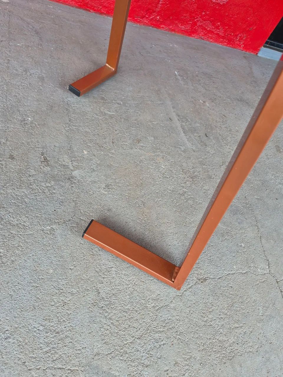 Mesa de jantar 80x80 estilo industrial bronze  - Foto 3