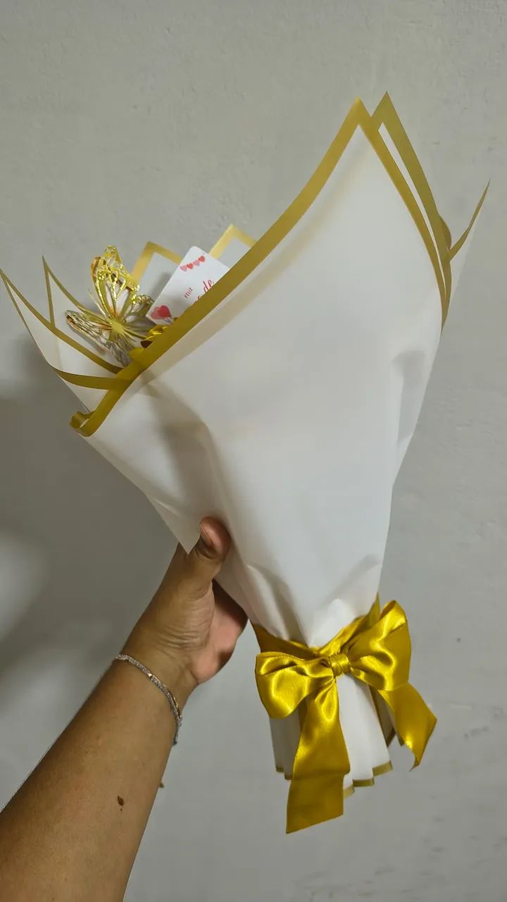 Buquê de rosas dourada M - Foto 3