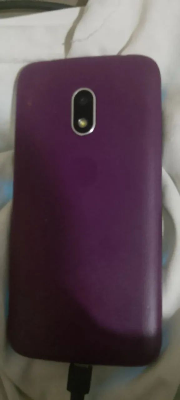 Celular básico e funcional 