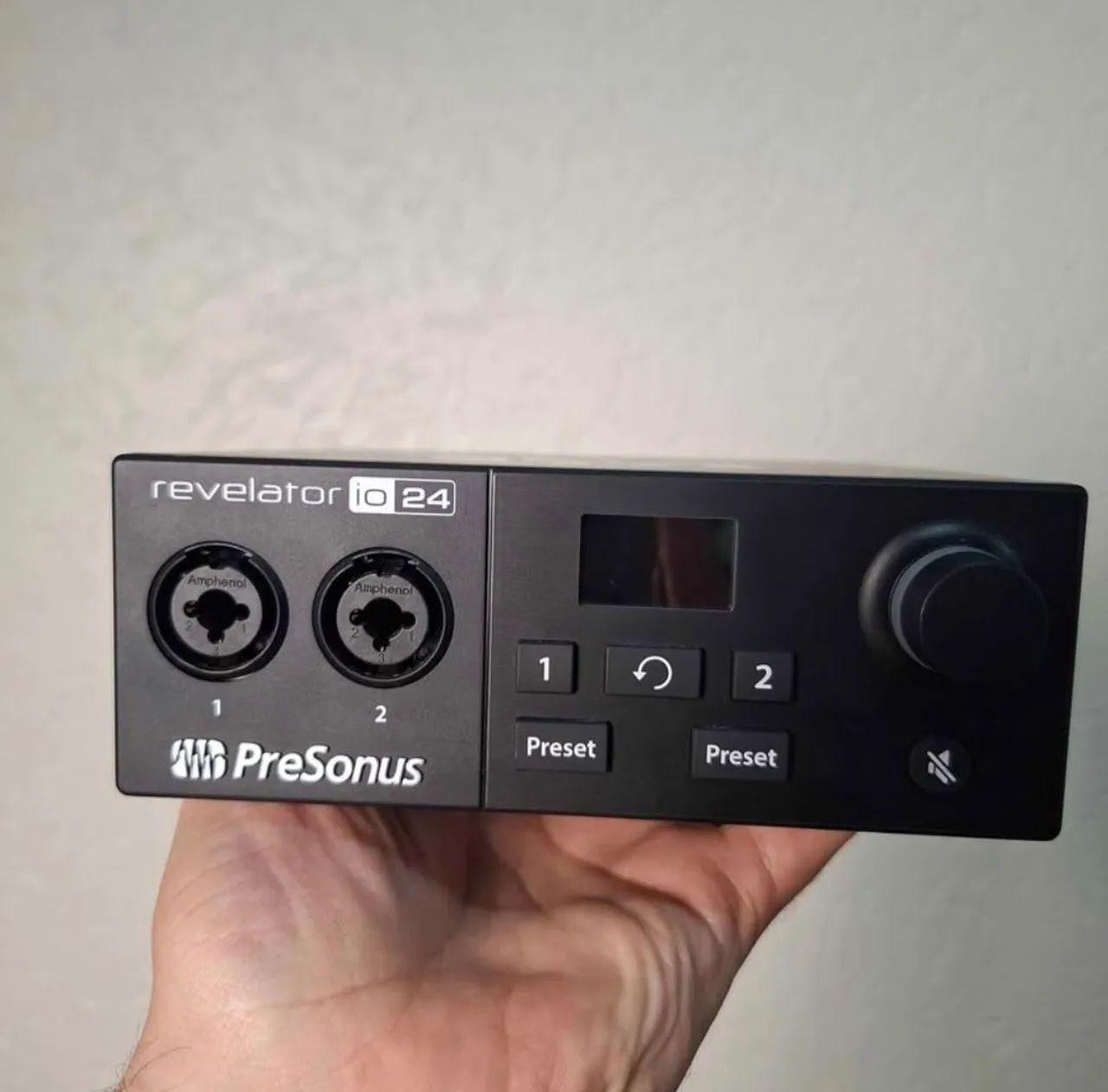 Interface de áudio PreSonus Revelator io24 - Foto 2