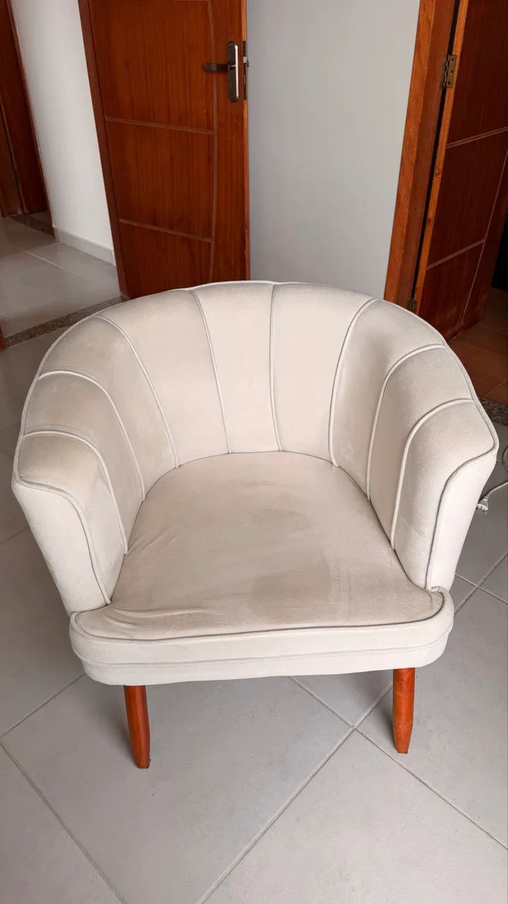 POLTRONA BEGE CLARO - Foto 2