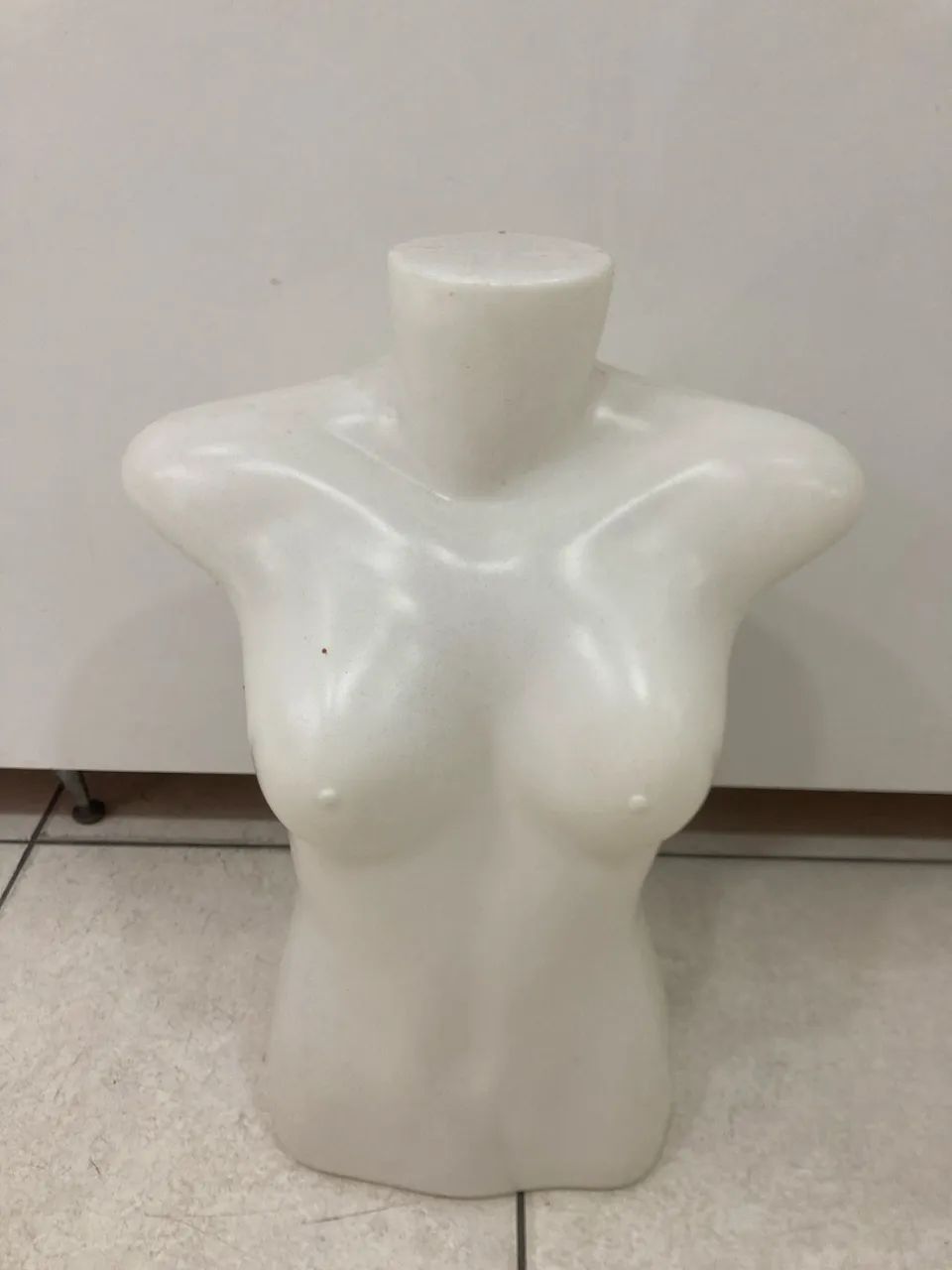 Manequim Busto Plástico Usado