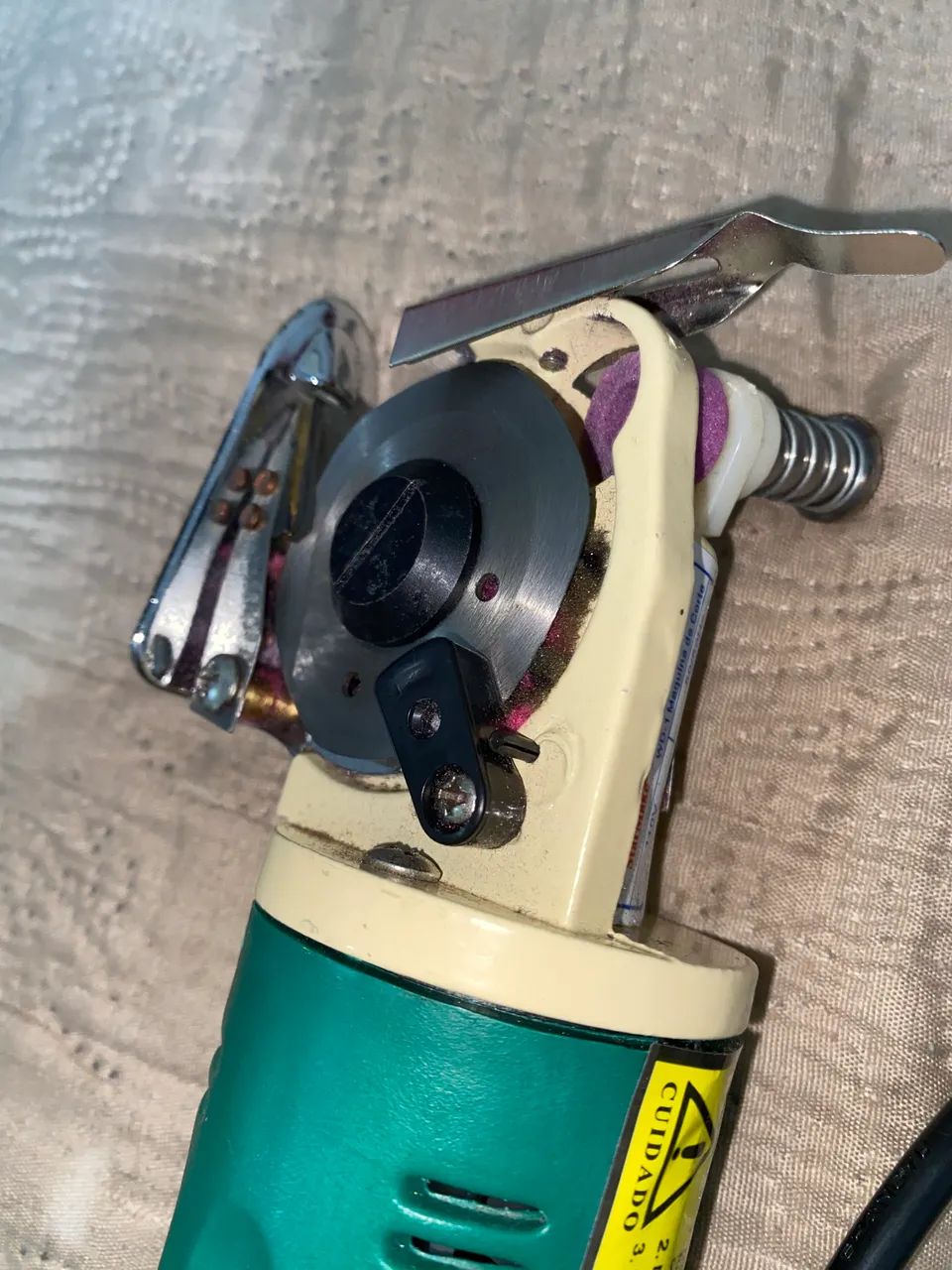 Máquina para corte de tecidos  - Foto 3