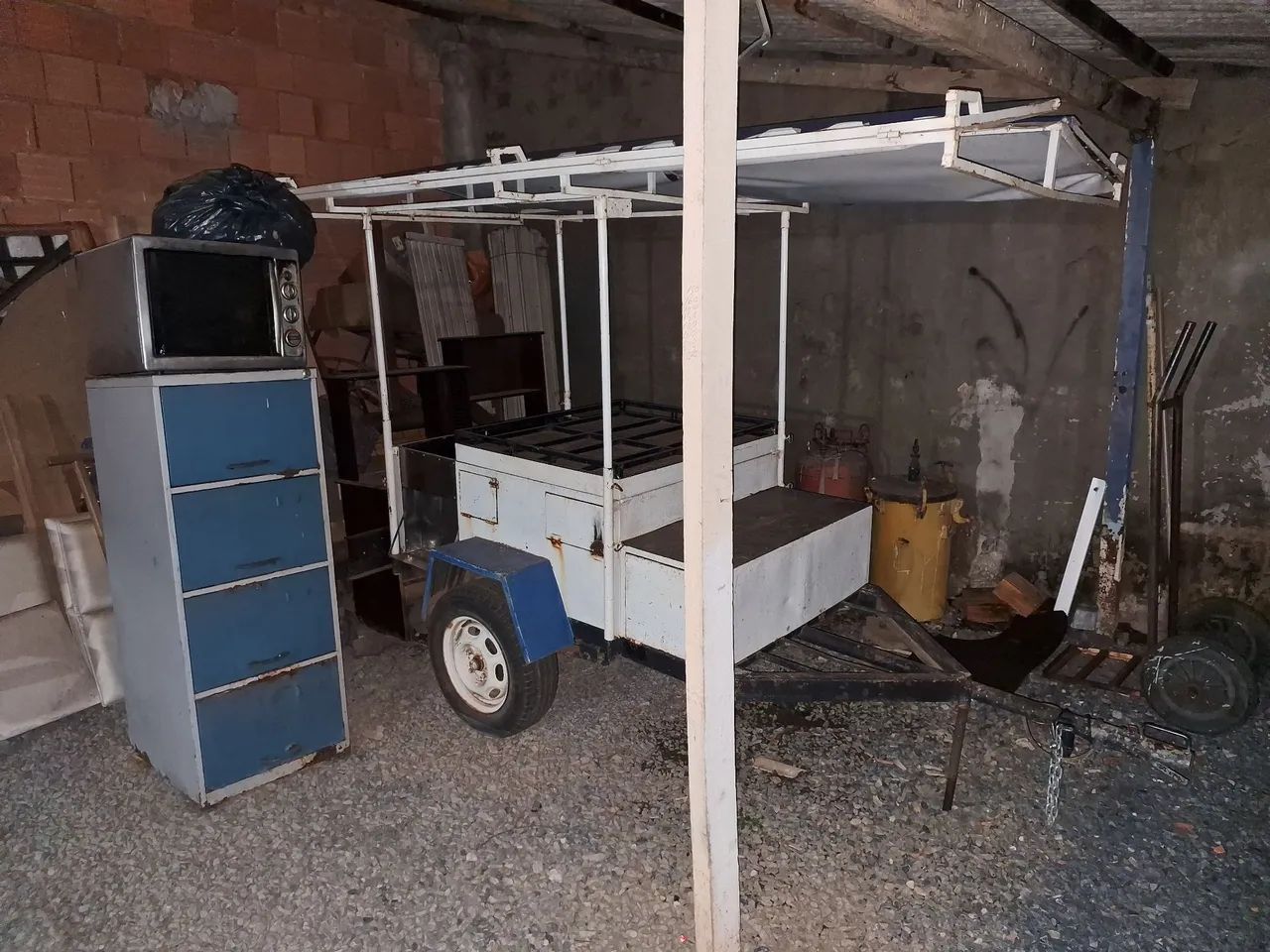 Vendo carretinha pra lanche emplacada *  - Foto 3
