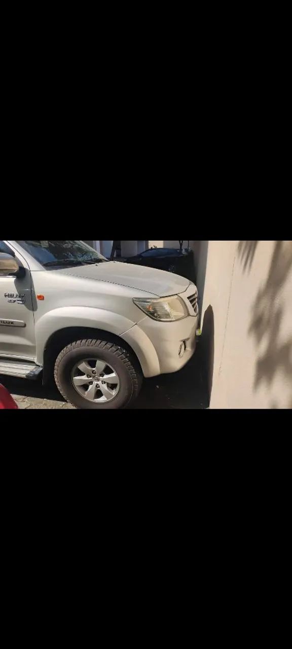 Toyota Hilux CD SR 4X2 2.7 16V/2.7 FLEX AUT. 2013
