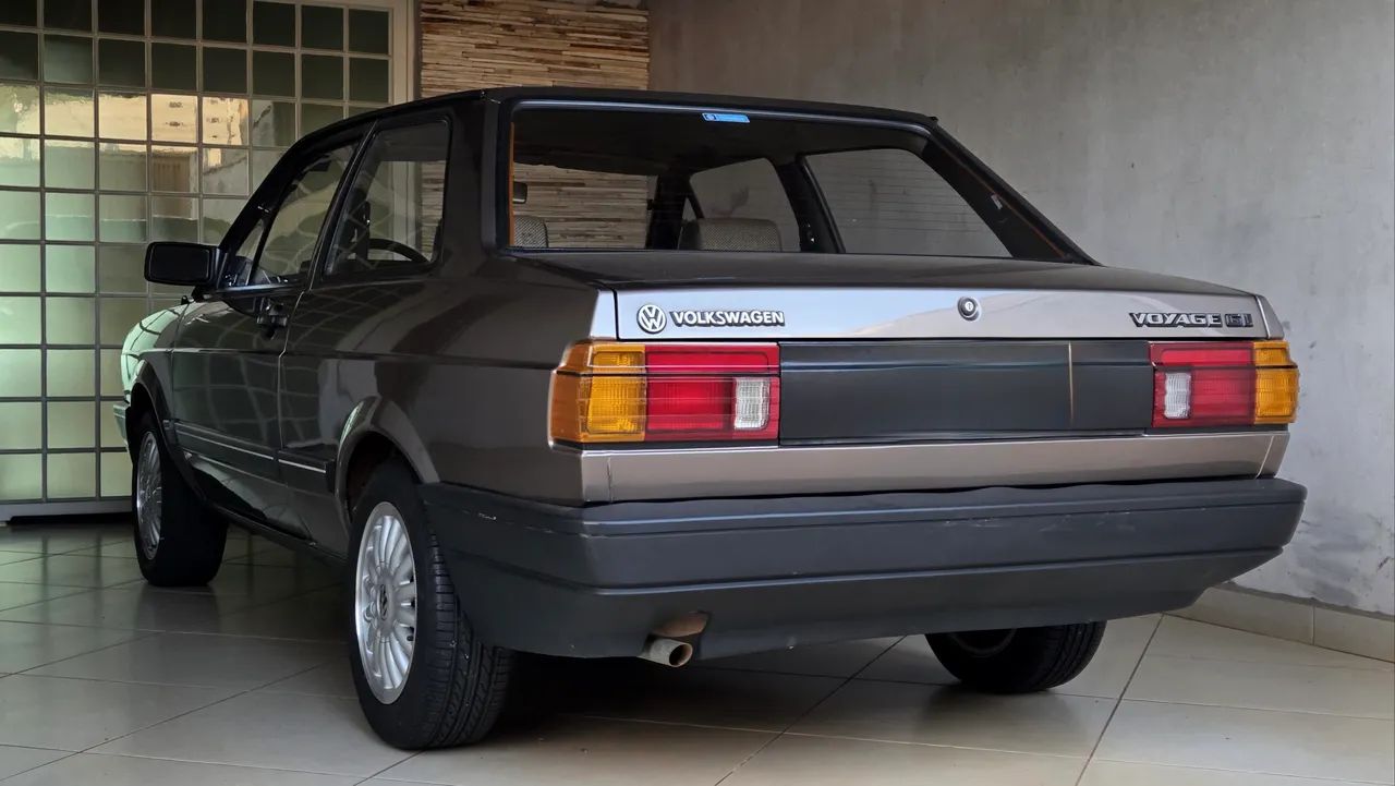 Volkswagen Voyage GL/ Special 1.6/ 1.8 (álcool) 1989