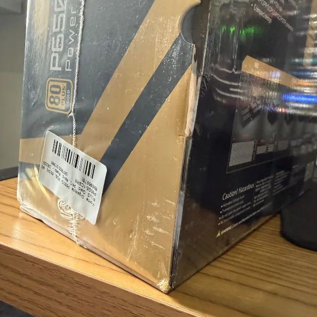 Fonte Gigabyte 650w Nova/Lacrada  - Foto 2