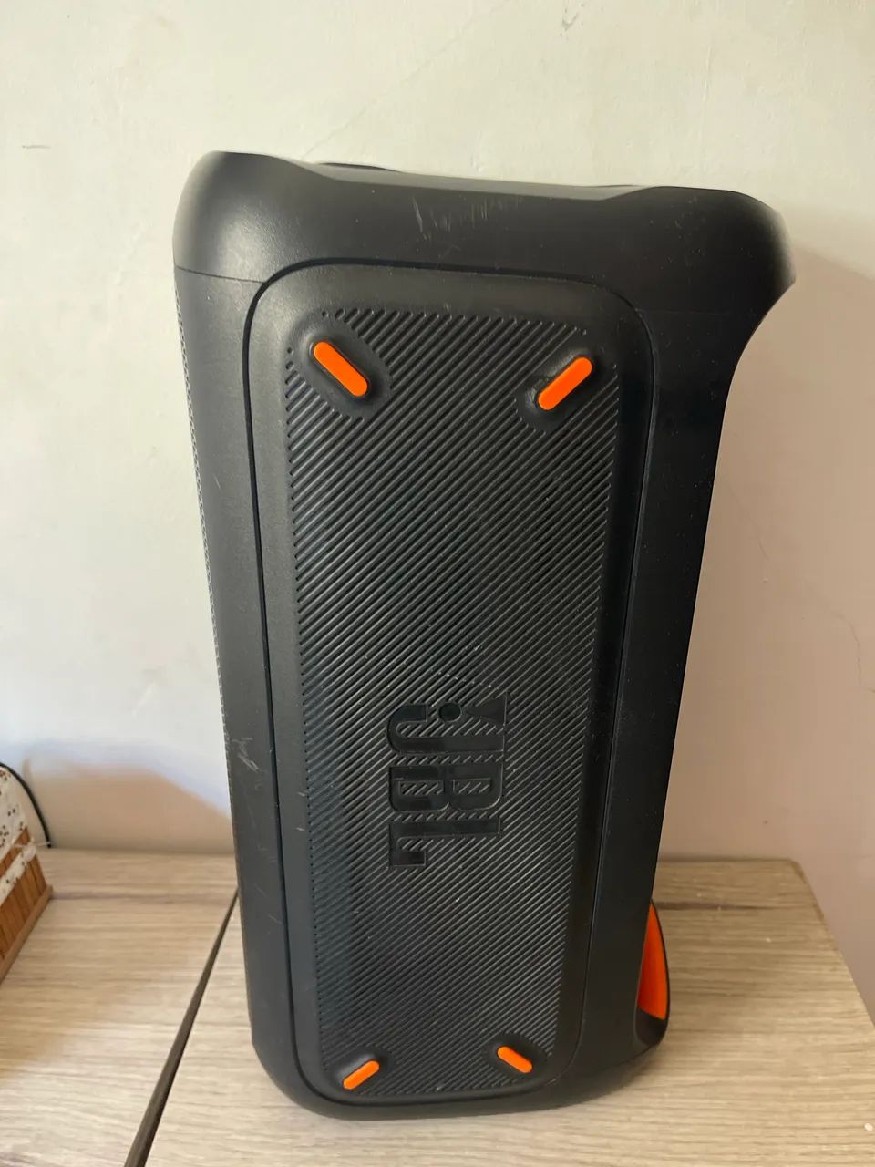 Jbl Partybox 100 | Cartão até 18x | Analiso trocas - Aparelhos de