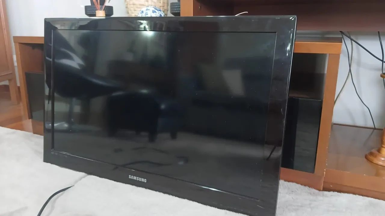 TV Samsung 32" LCD