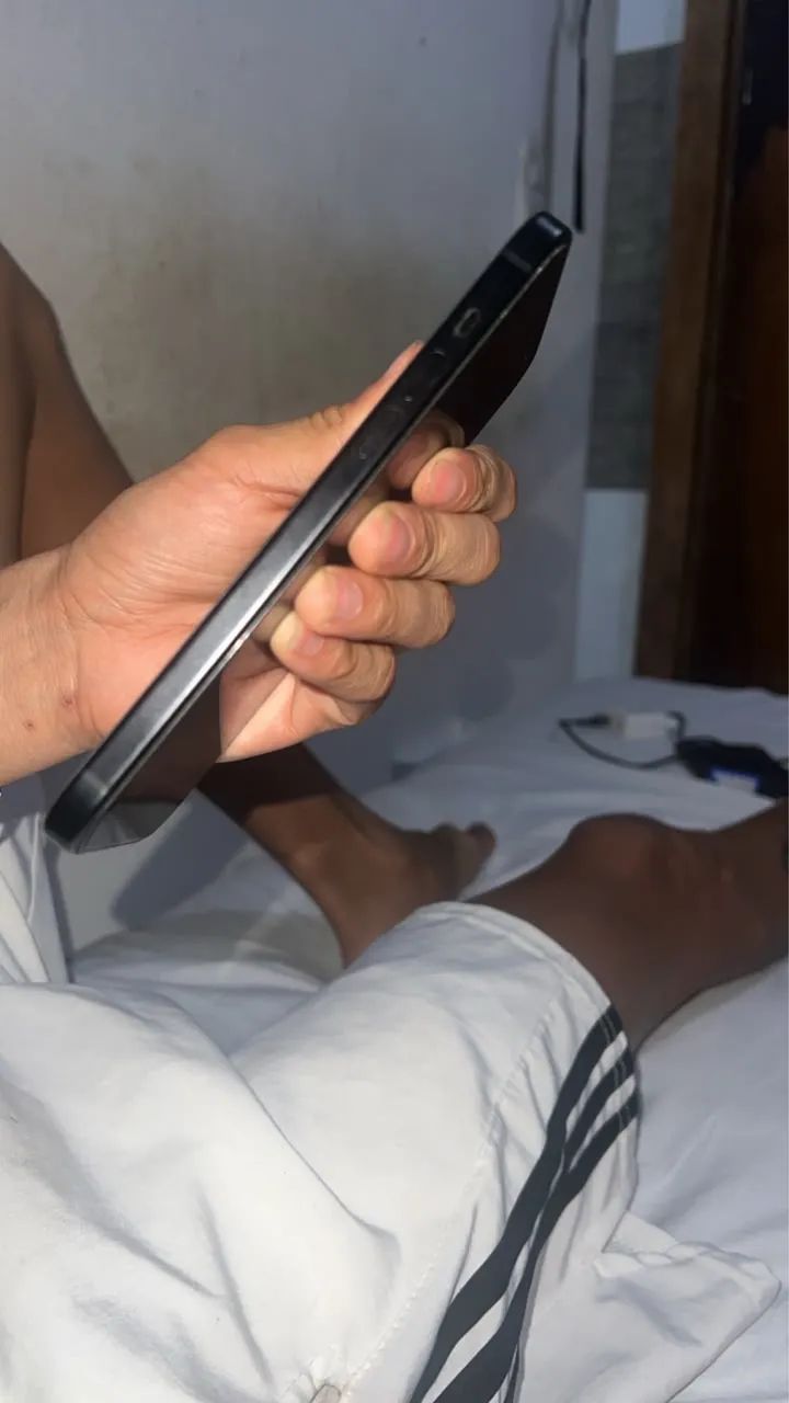 iPhone 15 Plus bateria 86% sem marcas de uso - Foto 2