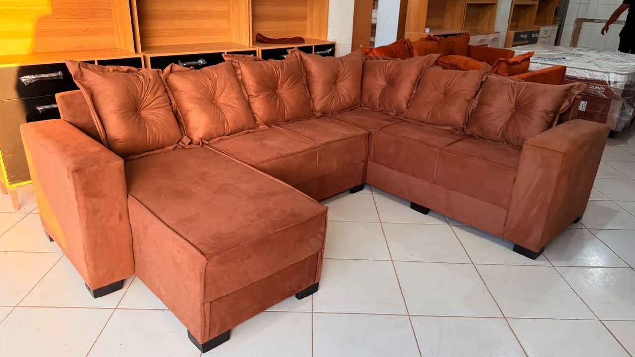 SOFÁS DE CANTO COM CHAISE NOVOS - Foto 3