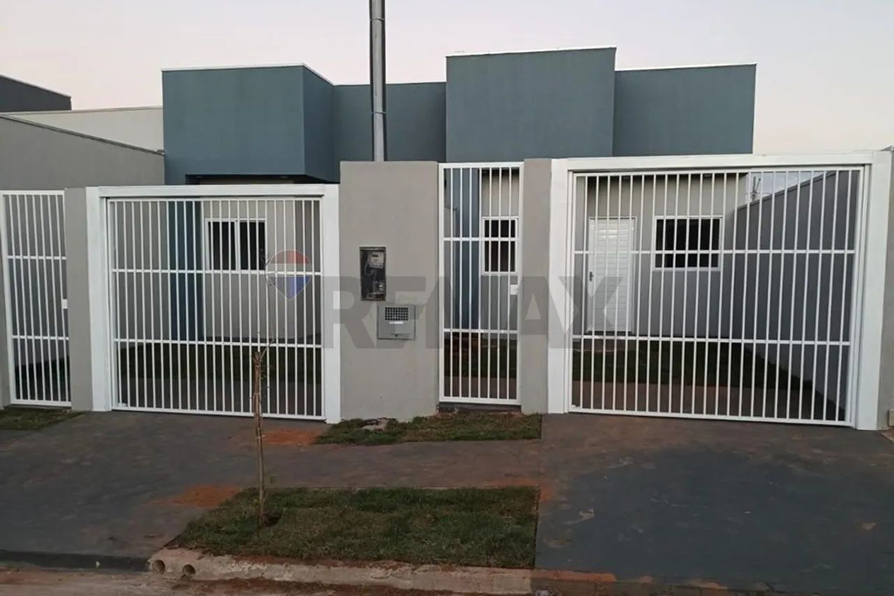 VENDO CASA NO BAIRRO ROSA BORORO