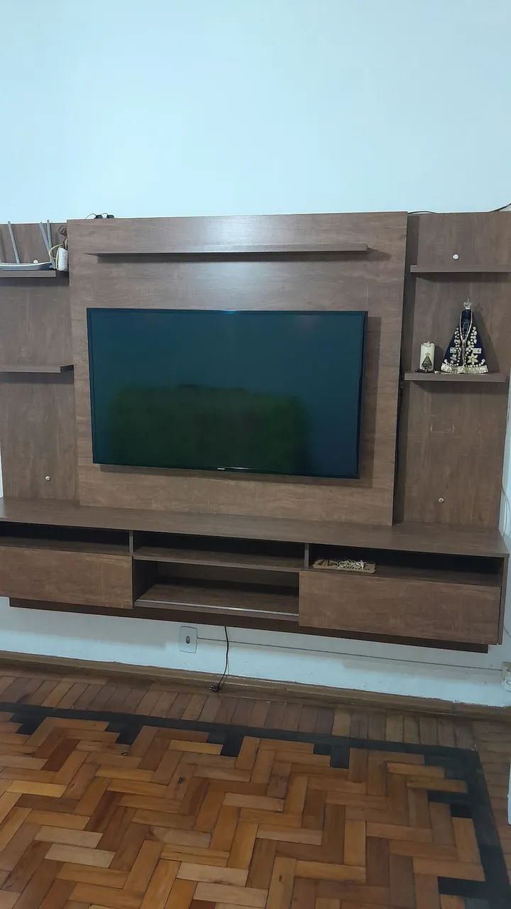 Painel rack TVs 60 polegadas altura 1,55cm e largura 2,17cm 