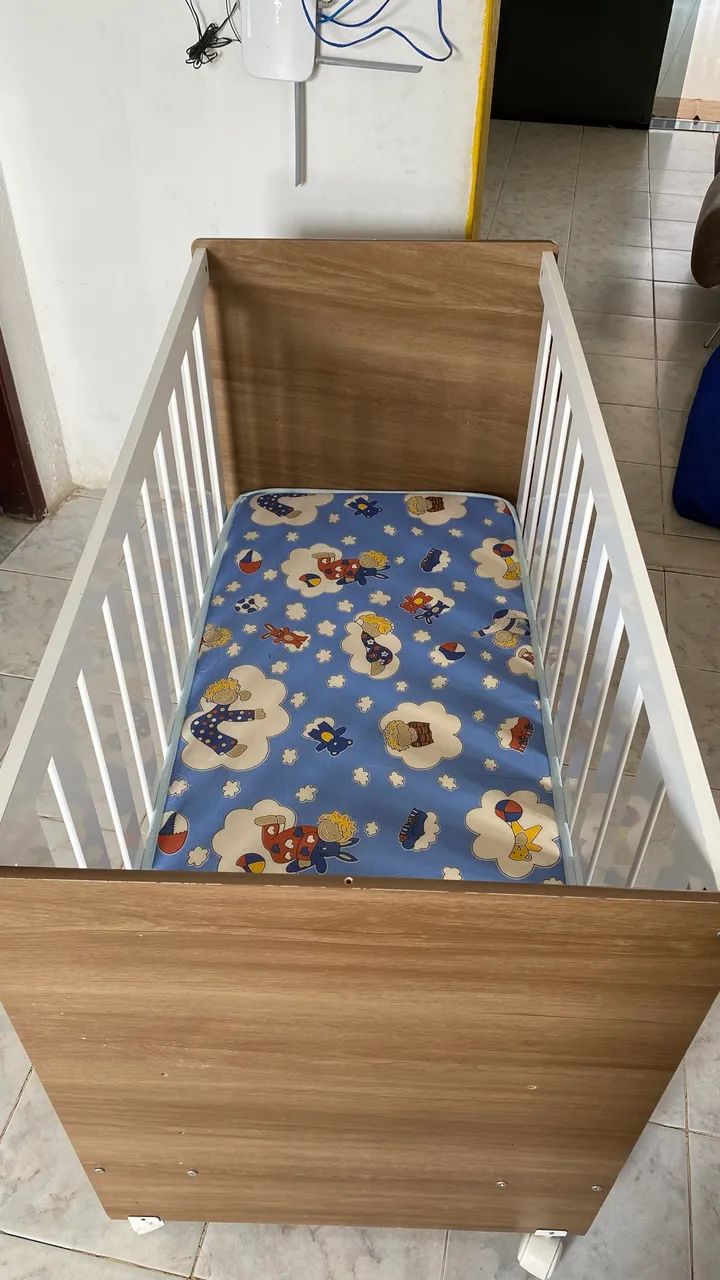 Berço semi novo