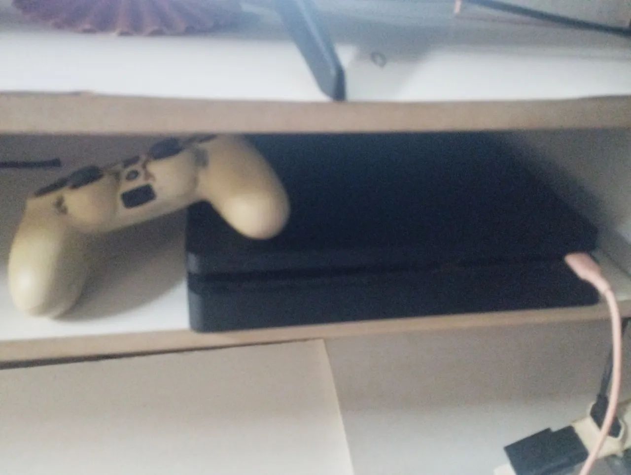 Ps4 slim em ótimo funcionamento  - Foto 2