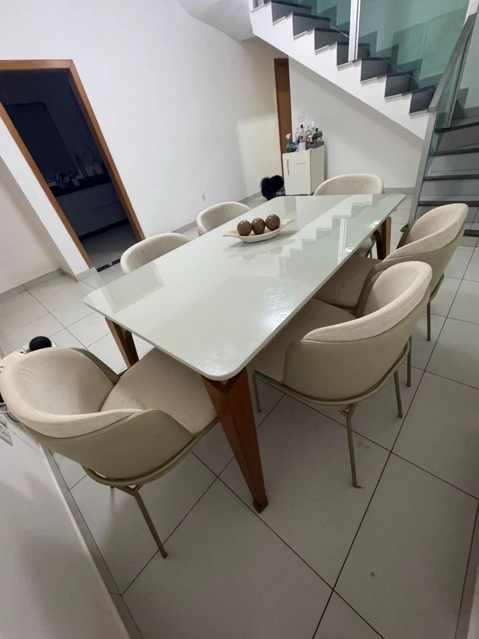 Kit Sala de Jantar Mesa Vitória e 6 Cadeiras Aurora - Impecável - Foto 5