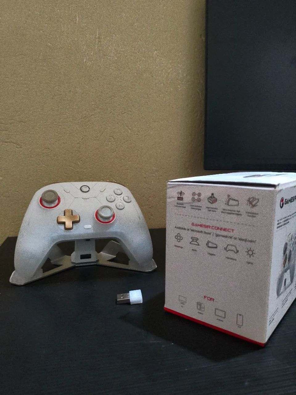 Controle , cyclone gamesir com carregador, compatível com PC switch Android ios. - Foto 3