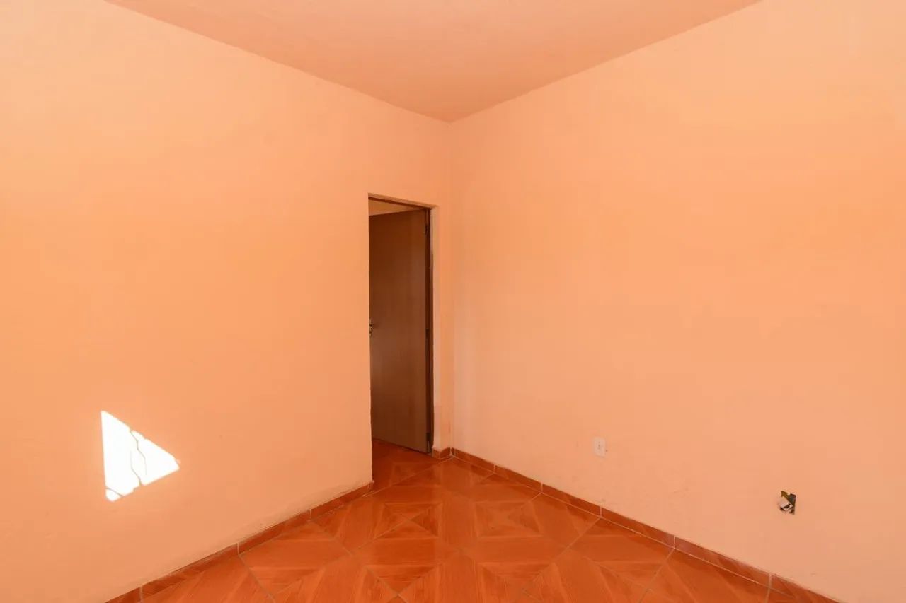 Casa à Venda - California, 8 Quartos, 306 m2 - Foto 2