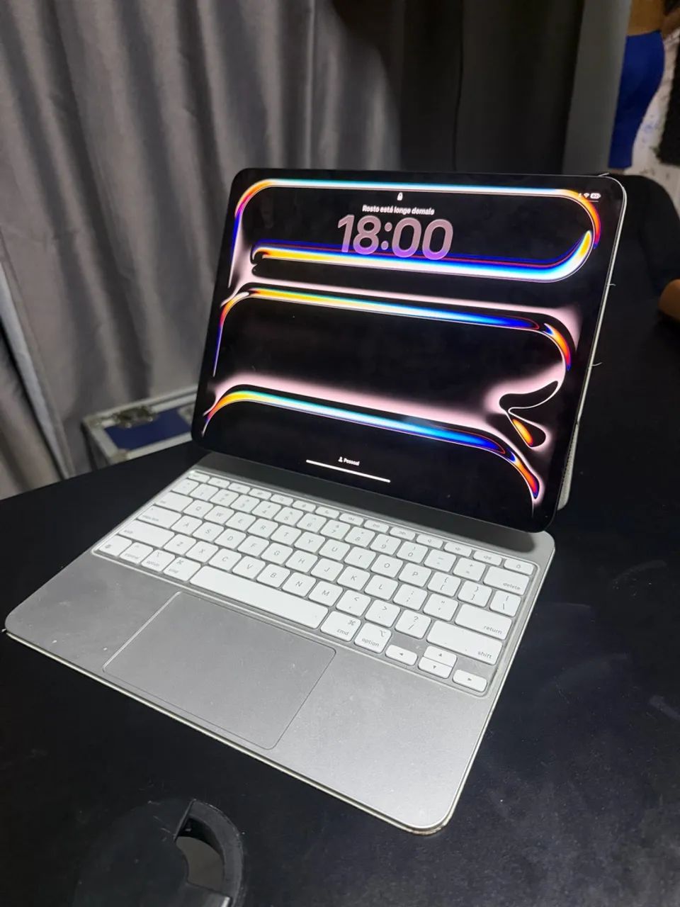 iPad Pro m4 1 terá 13 inch Wifi cel   + Magic key bord  - Foto 2
