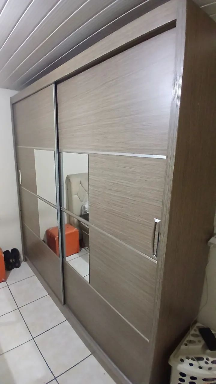 Guarda-roupas com cama de casal - Foto 2