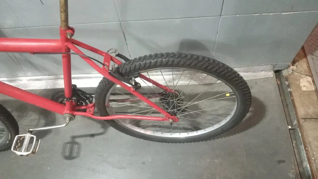 Vendo bike usada aro 26  - Foto 3