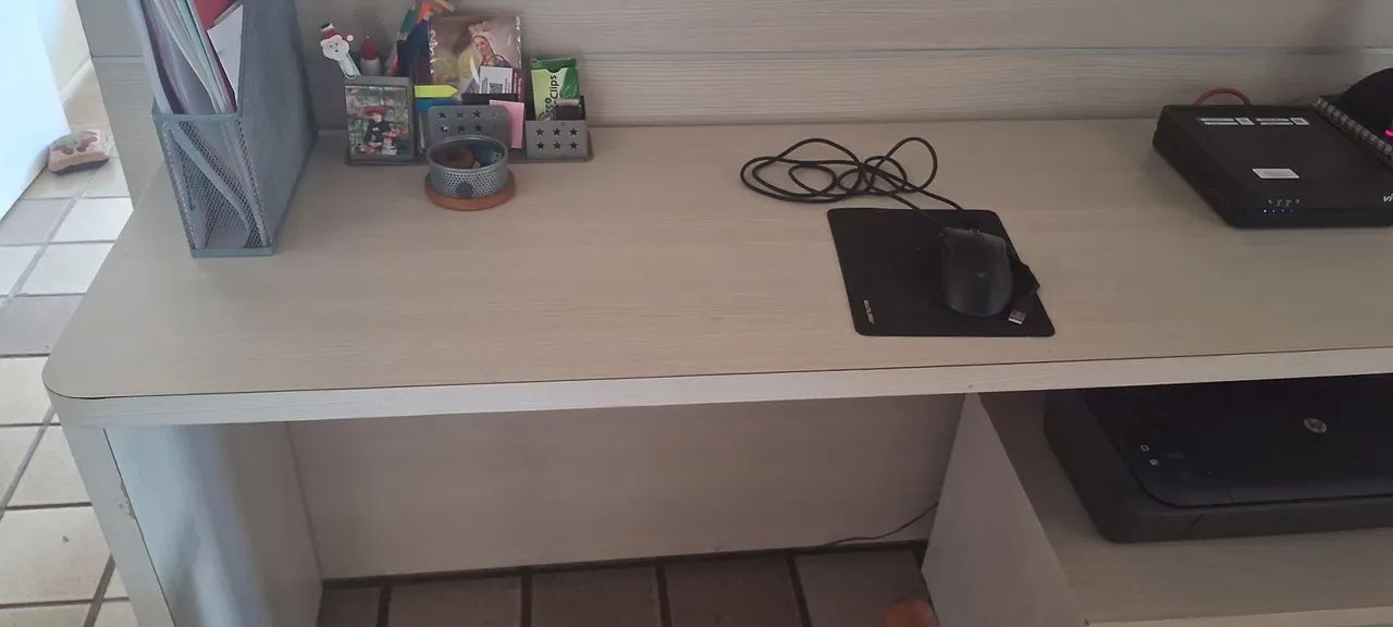 Mesa de trabalho - Foto 2