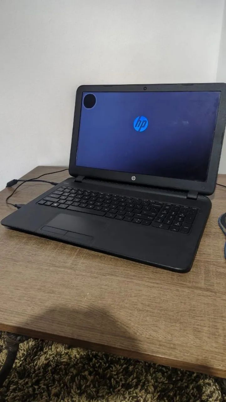 Lote com 9 notebook funcionam com detalhes para reparos