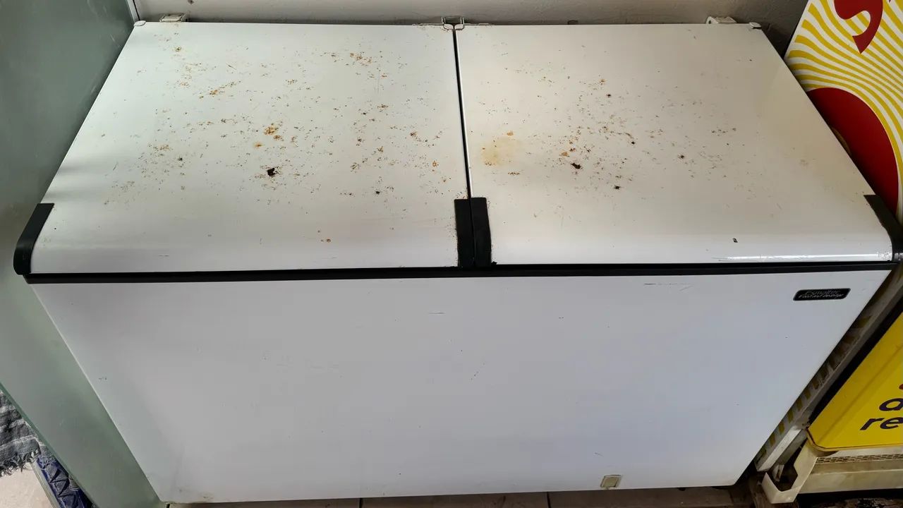 Vendo freezer semi novo  - Foto 4