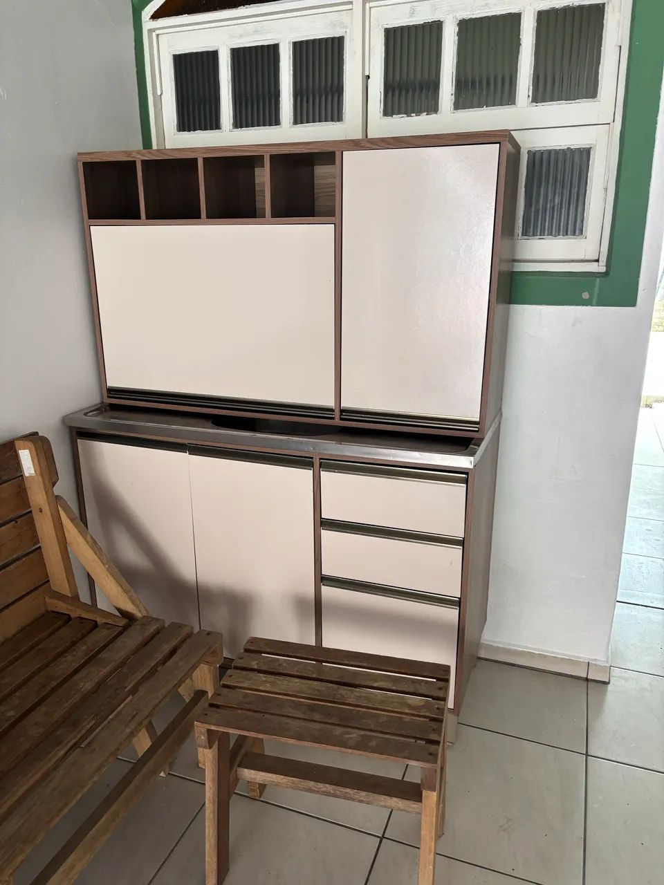 Vendo armário aéreo e Cuba 