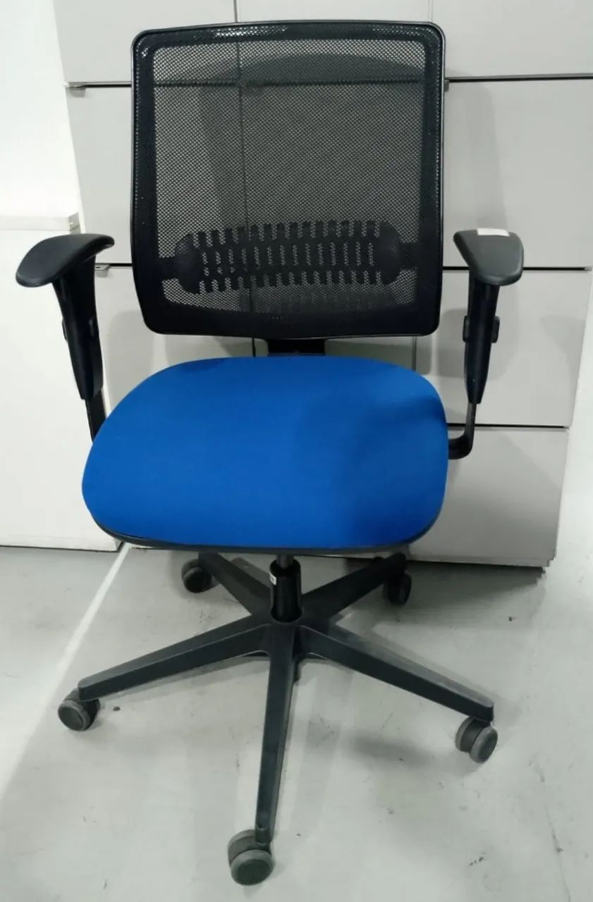 Cadeira de Escritório Tela Mesh Marca FlexForm