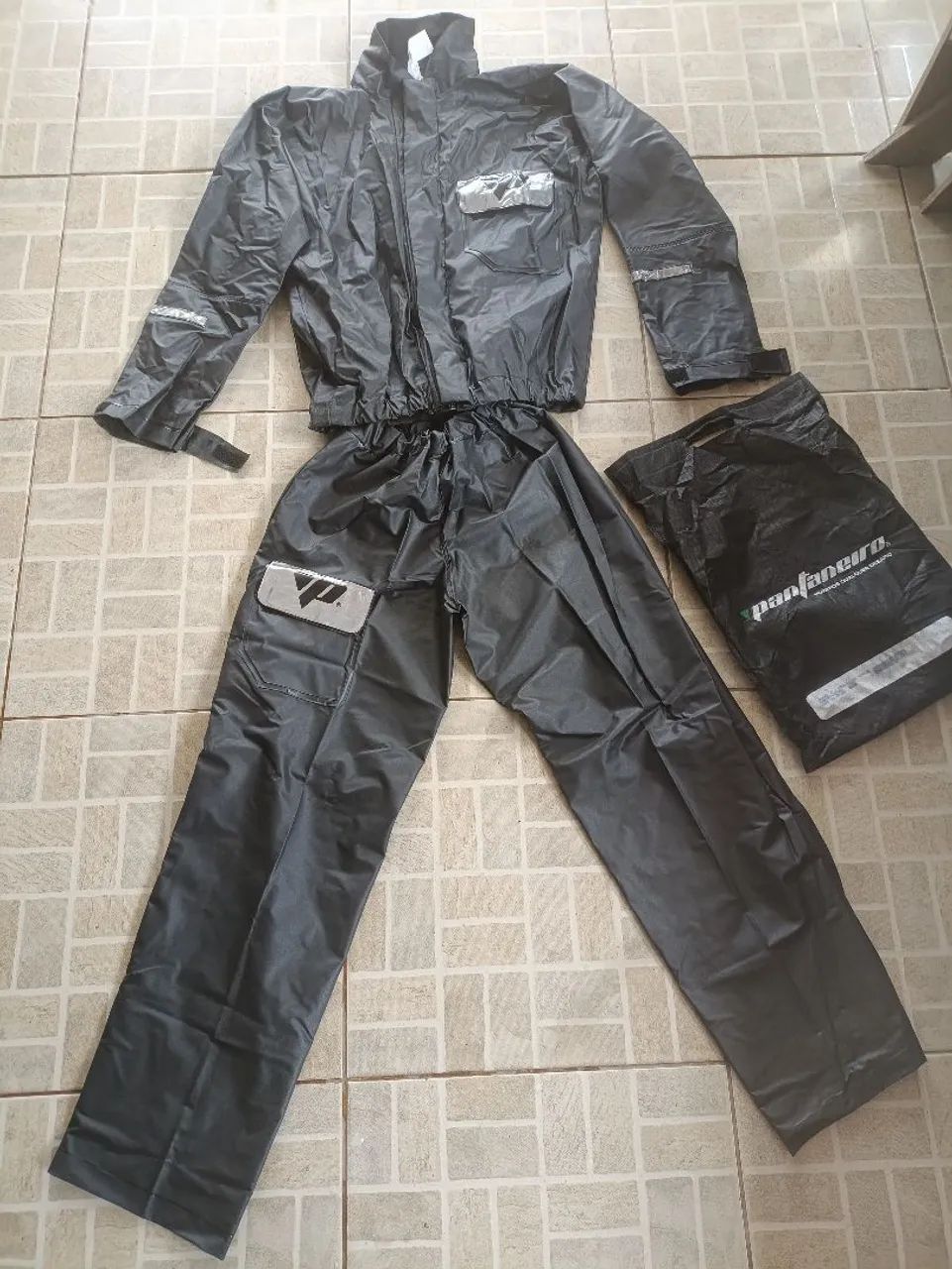 Vende se capa de chuva nova tamanho G