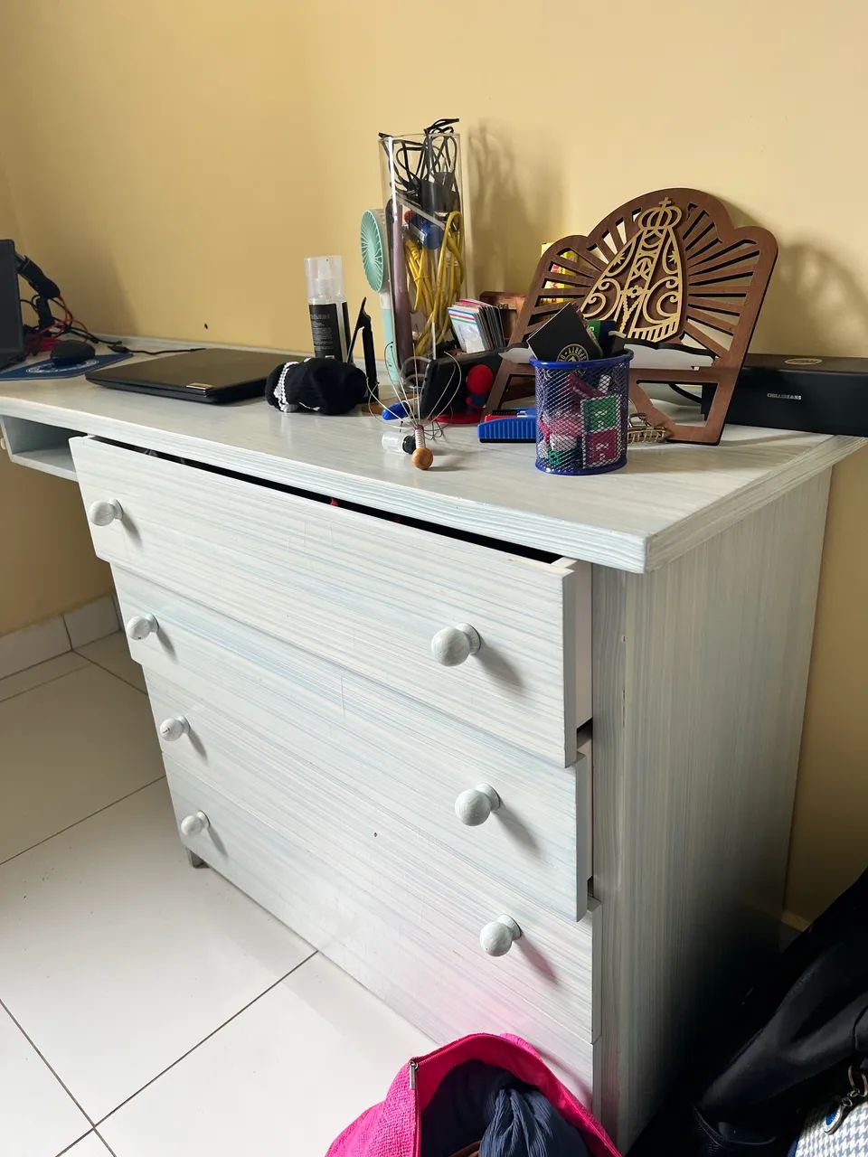 Escrivaninha e cômoda - Foto 3