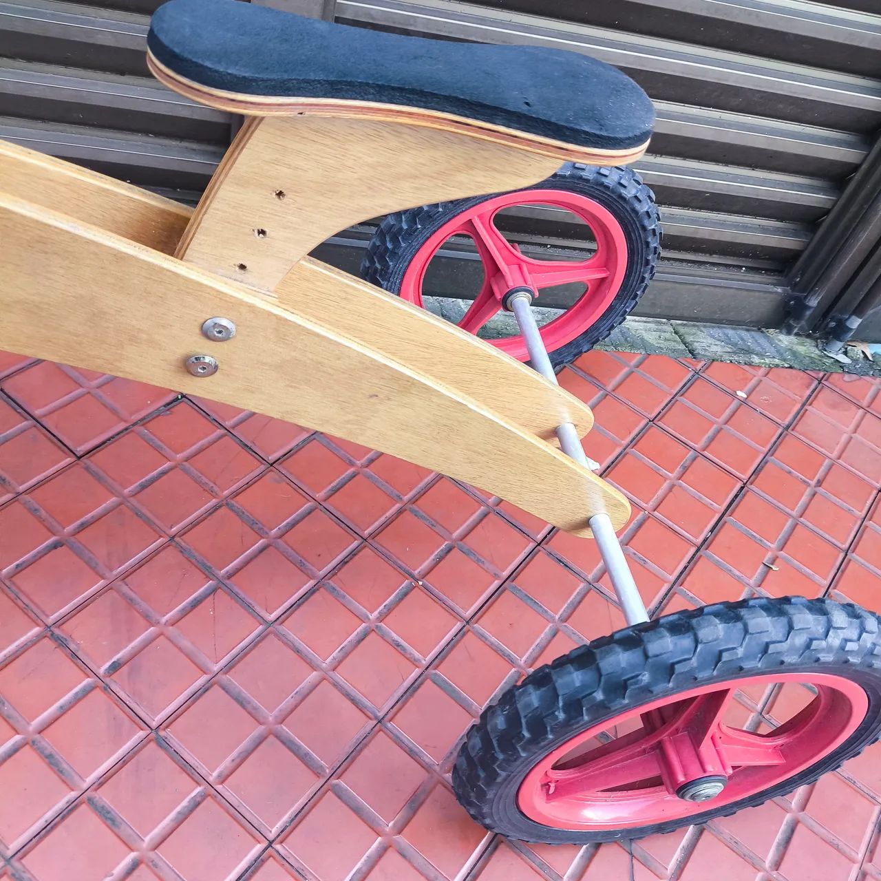 Bicicleta de equilíbrio de Madeira  - Foto 2