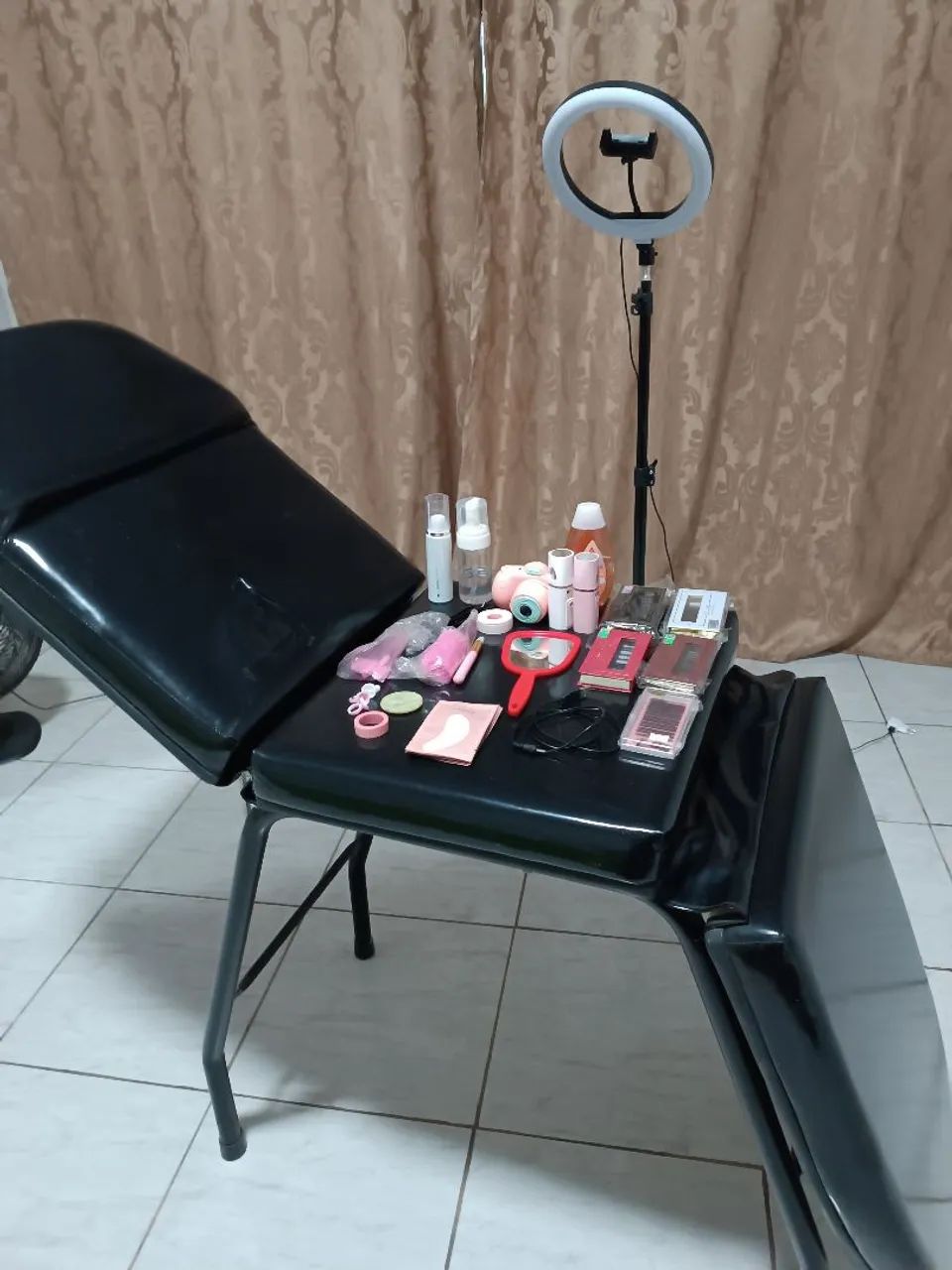 Vende - se maca, led e todos os produtos para alongamento de cílios  - Foto 2
