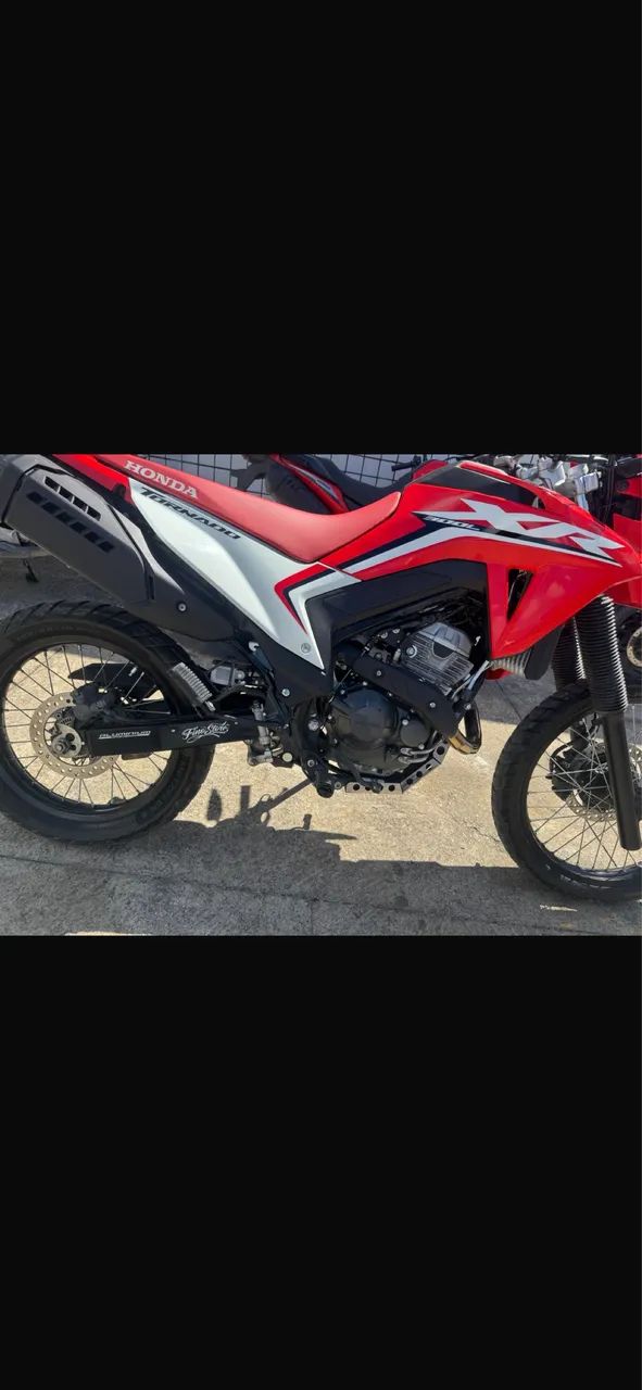 Tornado xr 300 2025/2026 - Foto 2