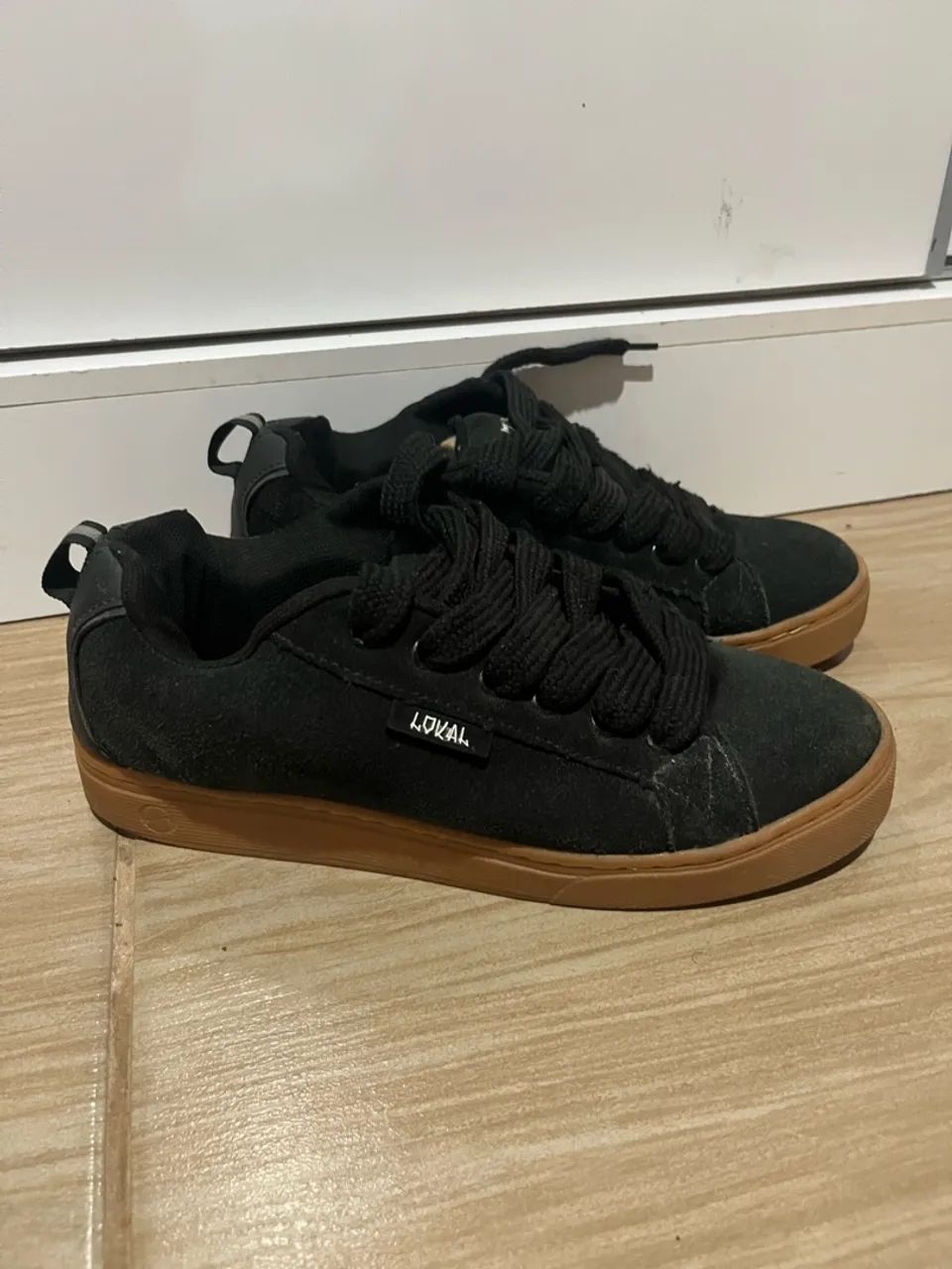 Vende-se tenis LOKAL Tag 