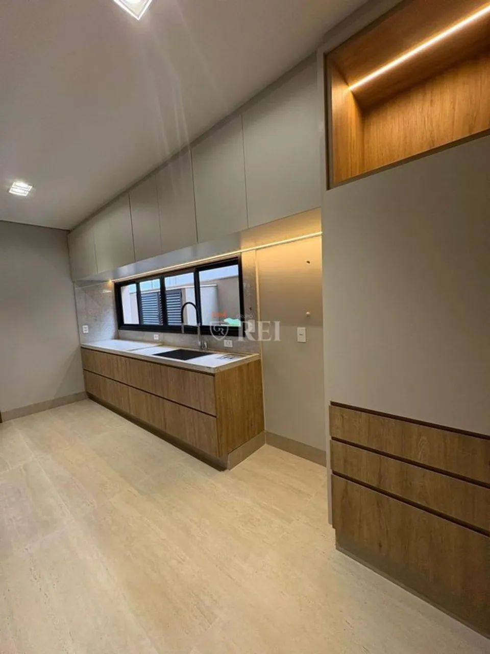 Sobrado com 4 Quartos, Cidade Empresarial Nova Aliança 2 - Rio Verde - Foto 5